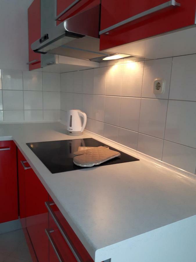 Apartments Nika Трогир Екстериор снимка